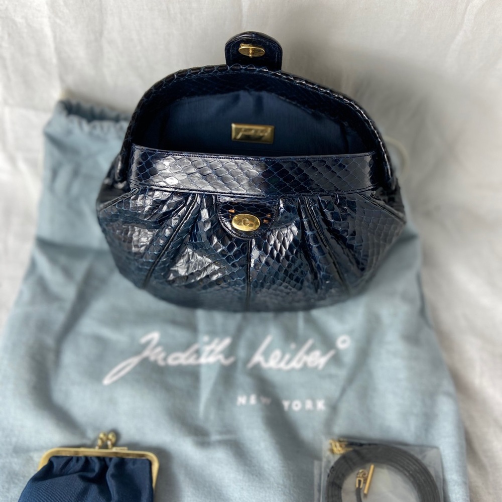 Judith Leiber Bone Straw purse wallet crossbody